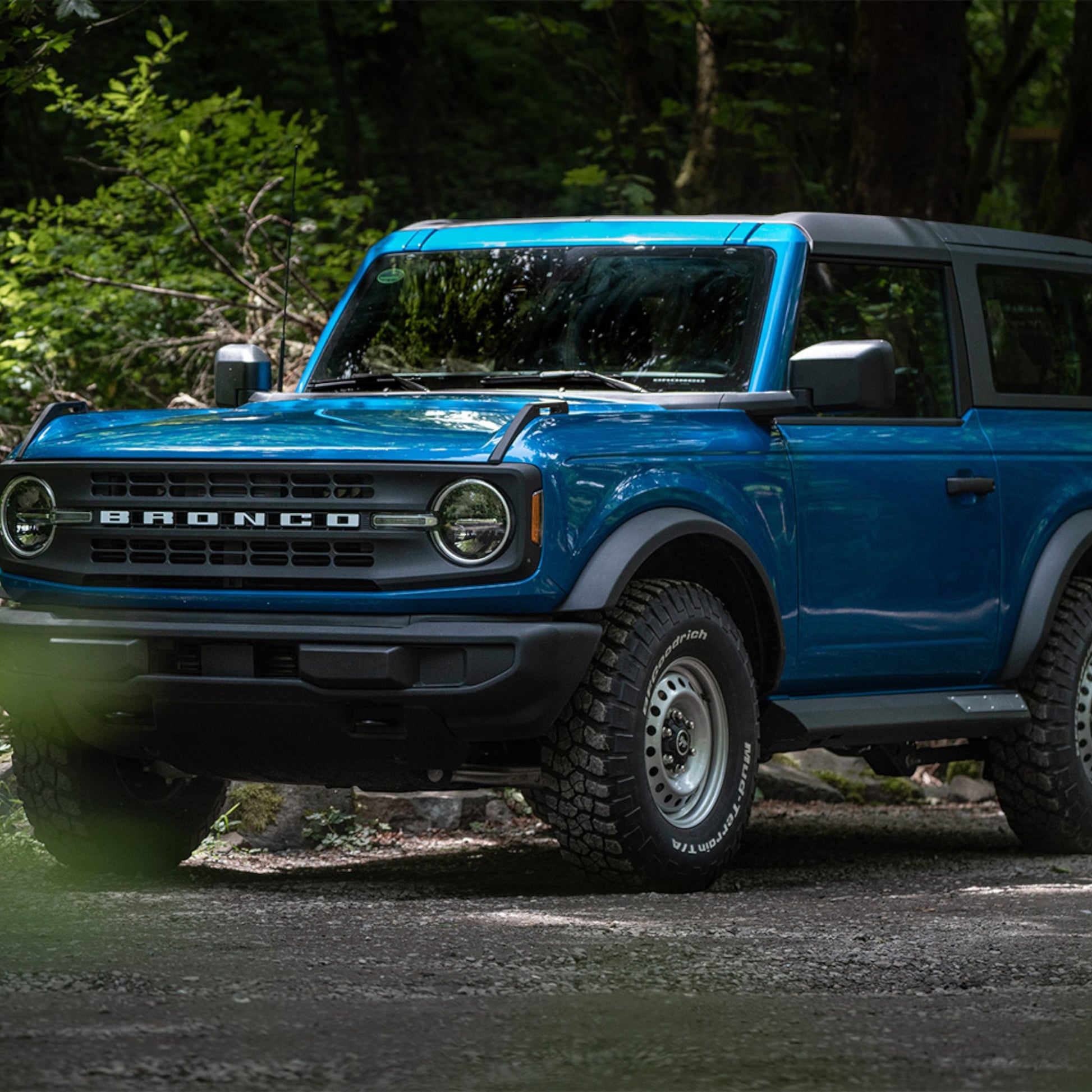 Bronco with Rock Sliders