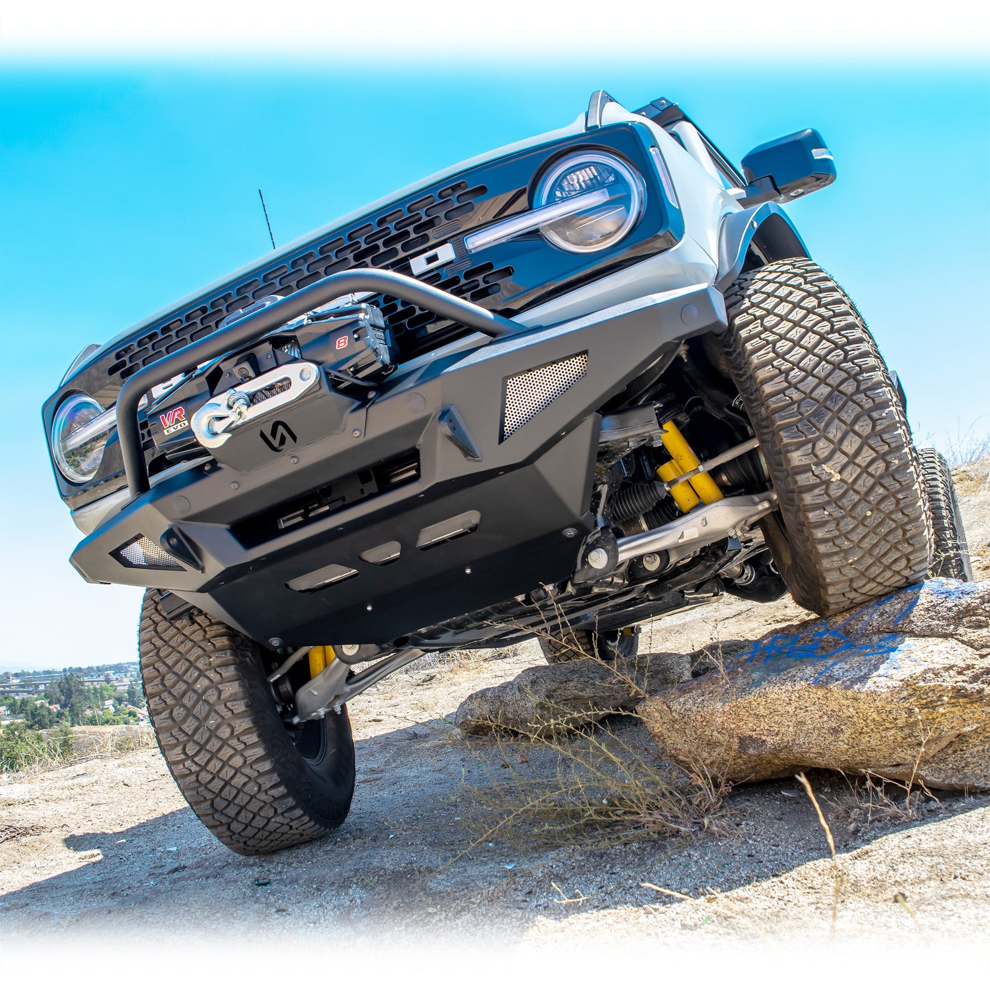 2021+ Ford Bronco Bull Bar - Turn Offroad