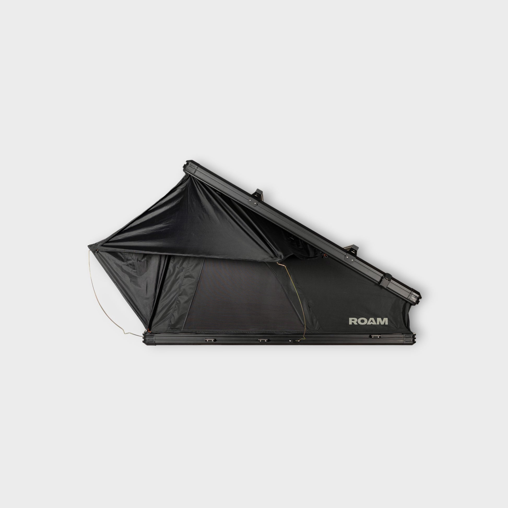 The Desperado Hardshell Rooftop Tent 3