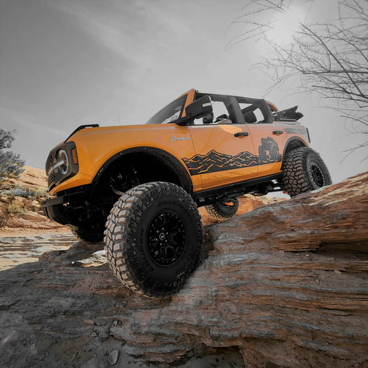BroncBuster - 1.5" Body Lift (pucks, bolts, and washers)