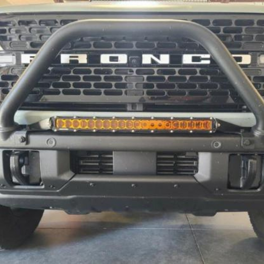 20 inch bumper led light bar in amber on a ford bronco